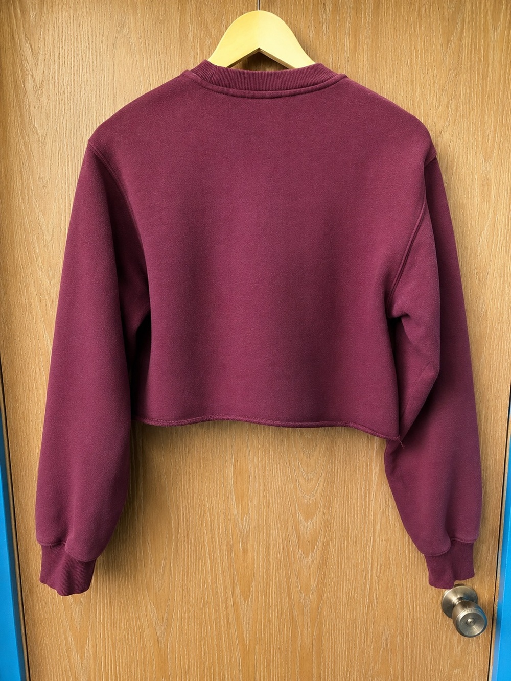 TNA Cropped Crewneck Sweatshirt and matching mid-rise joggers in Deep Burgundy - Picture 3 of 3